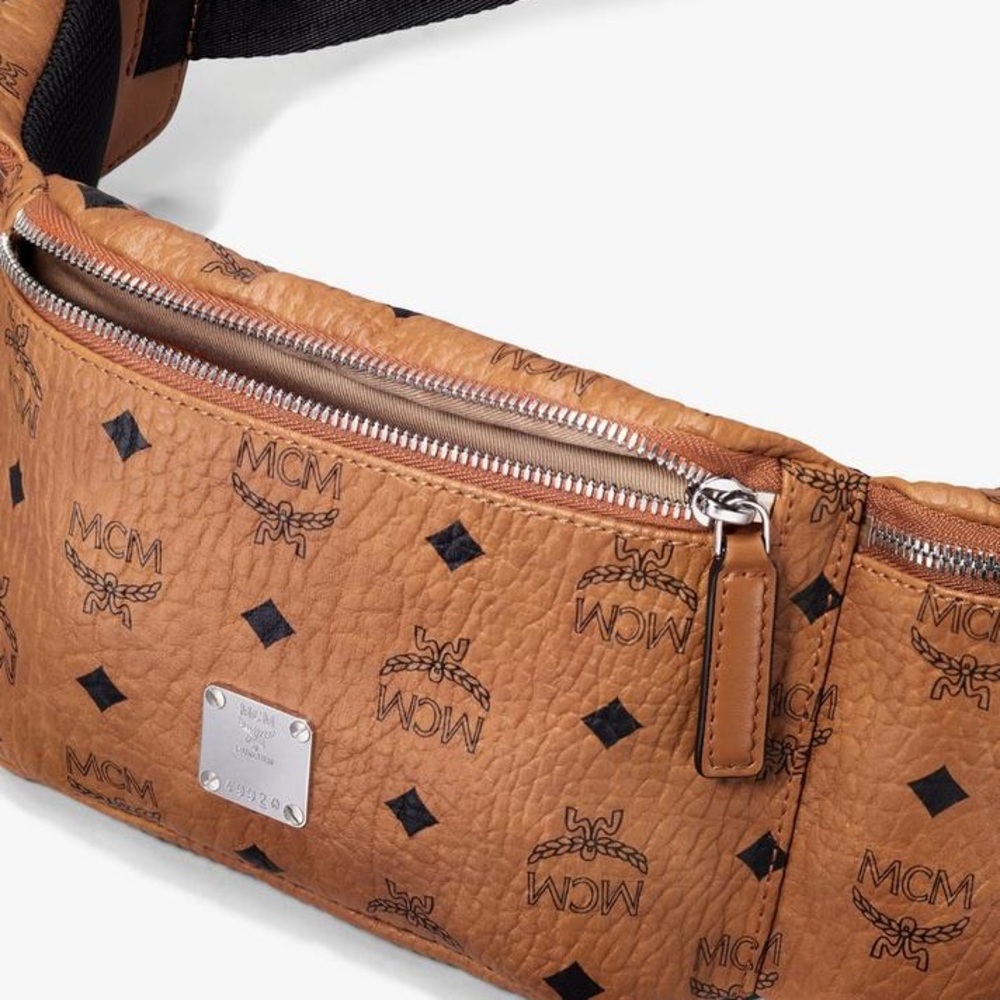 MCM 3 multi pocket sling bag - Picture 4 of 8